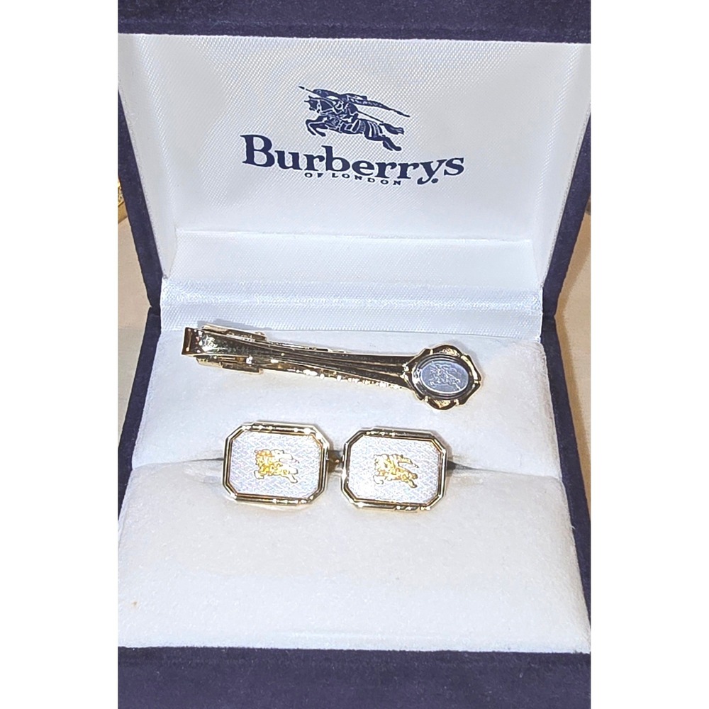 Vintage Burberrys of London Cufflinks Tie Bar Set Gold Silver Tone Knight Boxed